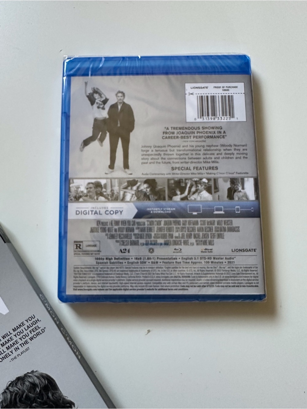 C'mon C'mon (Blu-ray, 2022) w/ slipcover Joaquin Phoenix Gaby Hoffman - Picture 4 of 4